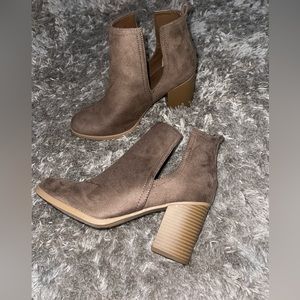 Never worn great condition